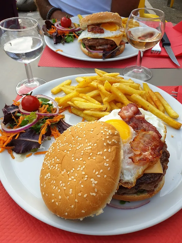 Le Cabanon Burger